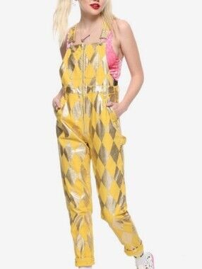 Her Universe Harley Quinn Yellow  Gold Diamond Overalls Size Large Birds of Prey